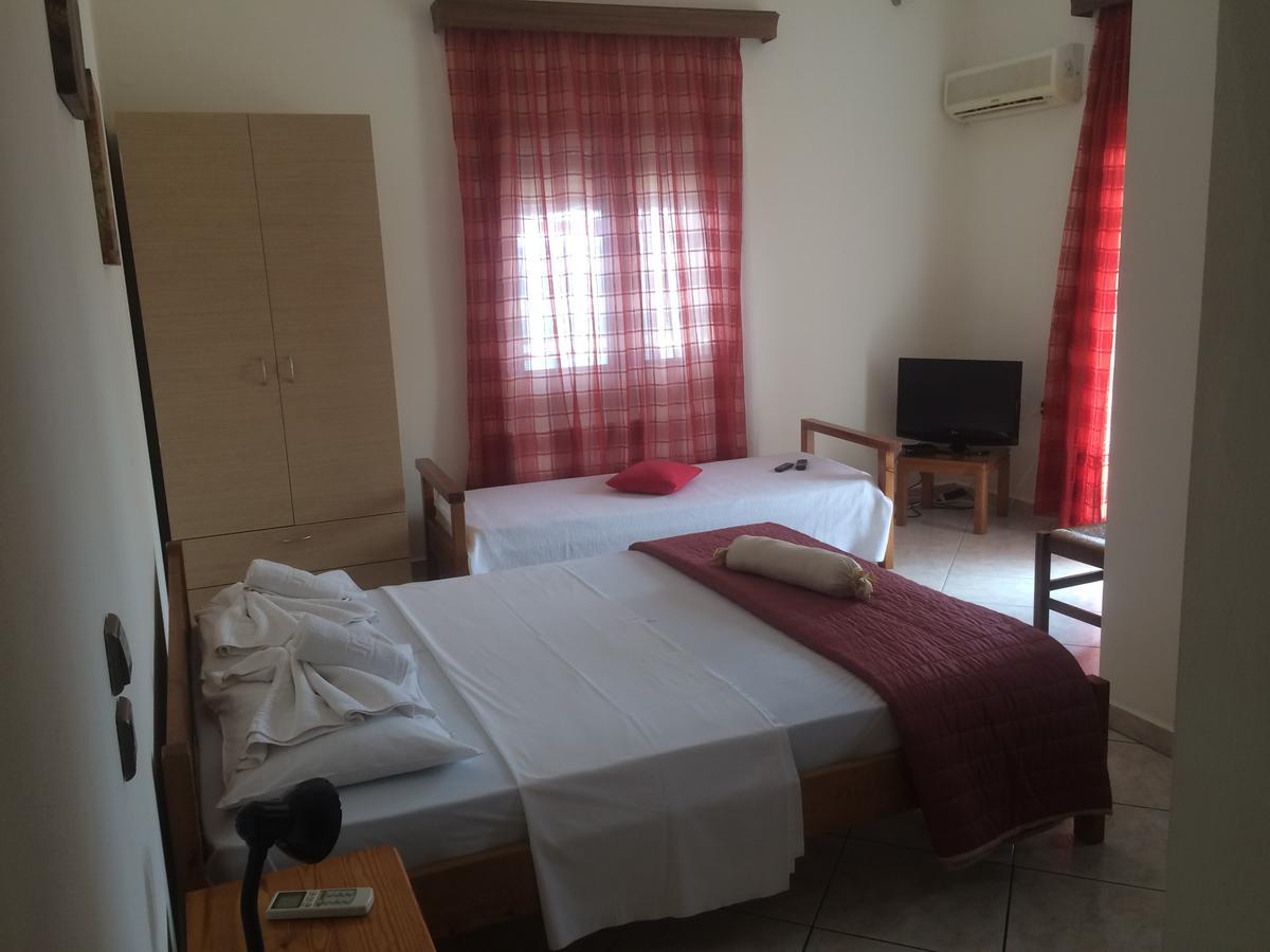 Molos Beach Rooms Кісамос Екстер'єр фото