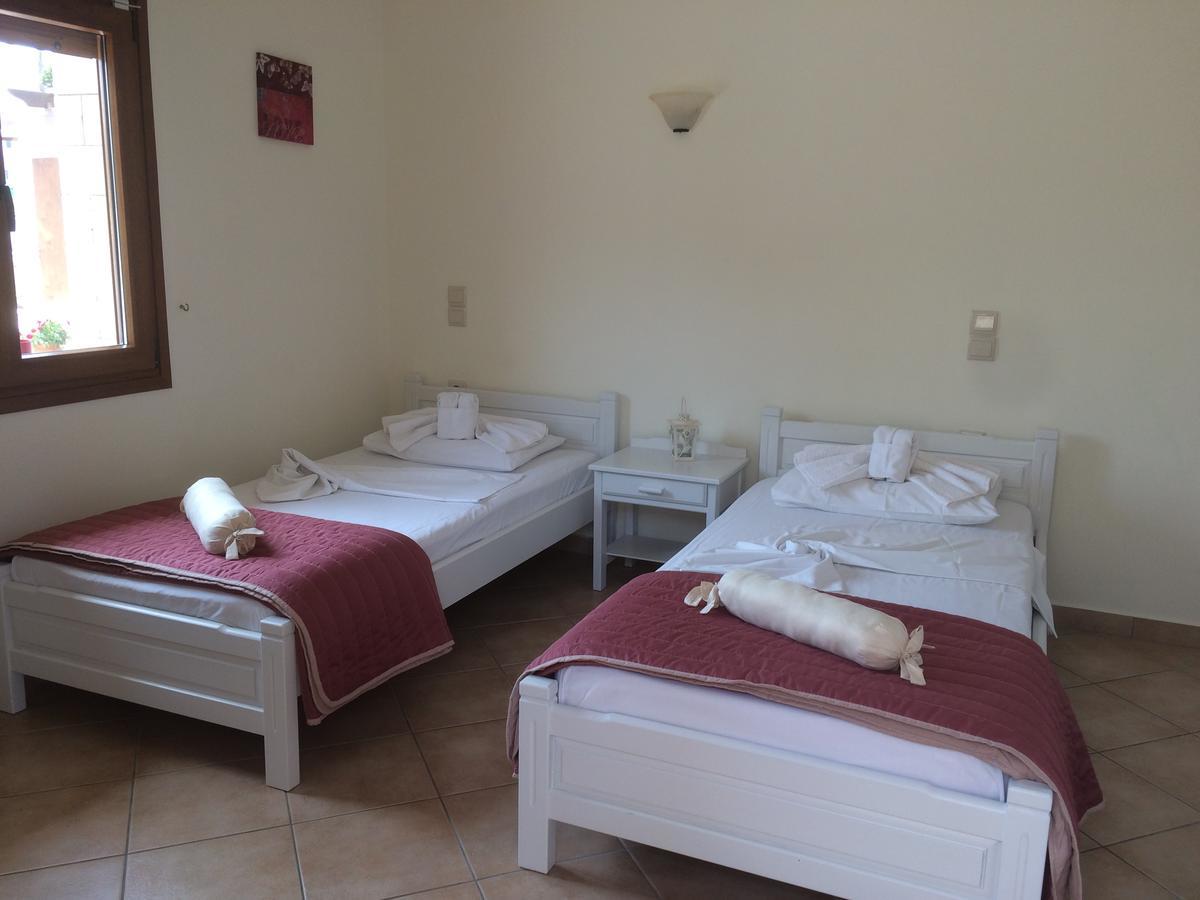 Molos Beach Rooms Кісамос Екстер'єр фото
